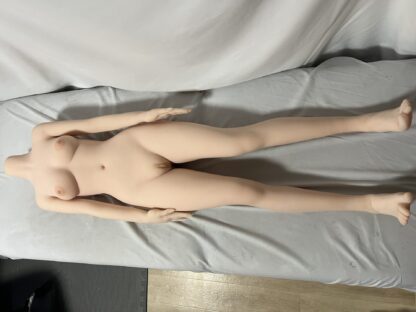 【中古美品】 WMDOLL　＃85　S-TPE　Bカップ　ホール脱着式　未使用ホール付き　ヒート機能　リアルメイク　ROS　指骨格　自立加工有　約145cm　DF5167 - 画像 (9)