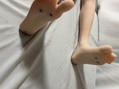 【中古美品】 WMDOLL　＃85　S-TPE　Bカップ　ホール脱着式　未使用ホール付き　ヒート機能　リアルメイク　ROS　指骨格　自立加工有　約145cm　DF5167 - 画像 (17)