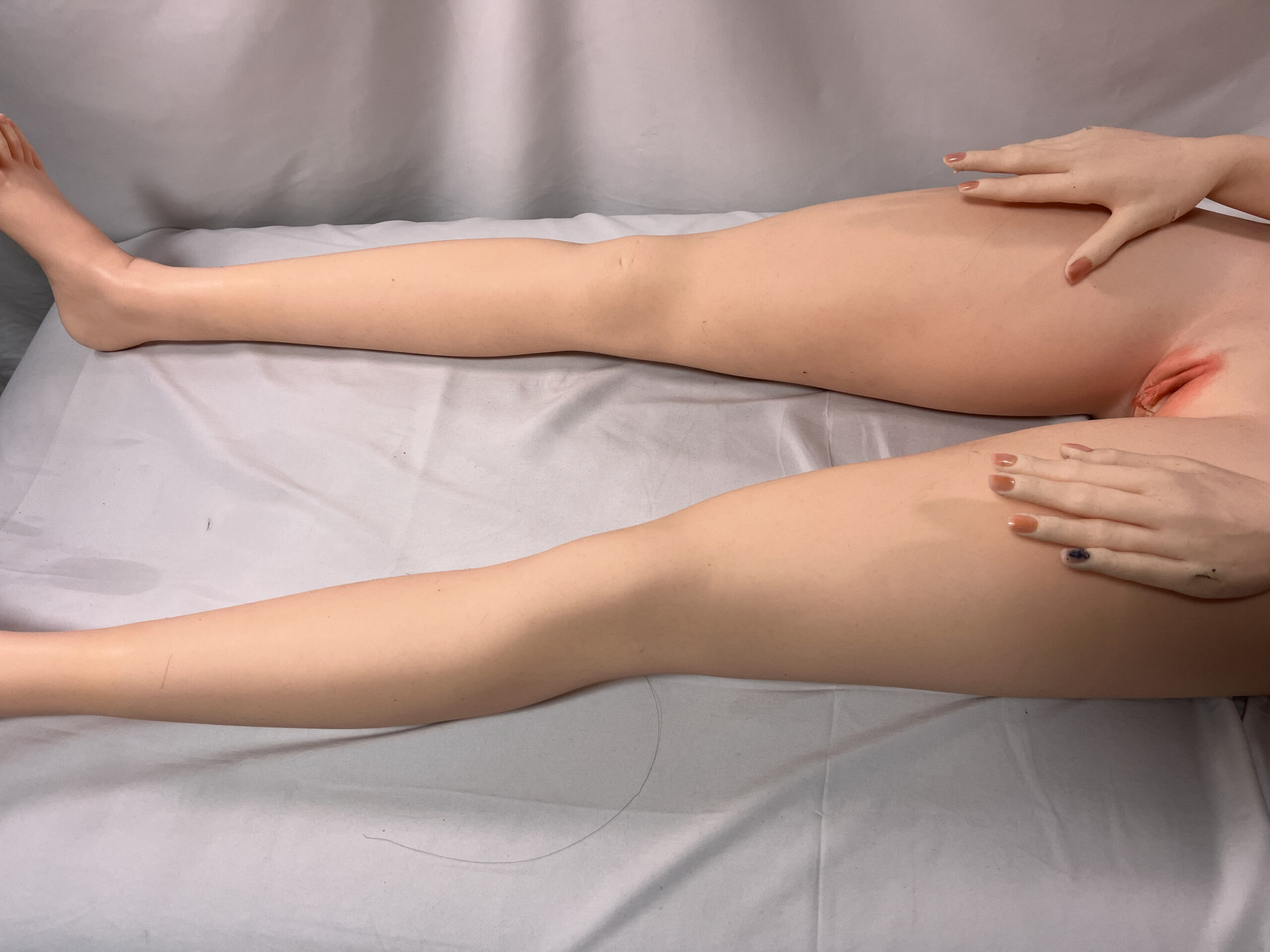 【中古ジャンク品】Irontechdoll シリコンボディ単品のみ 約145cm Eカップ DF5346 - 画像 (4)