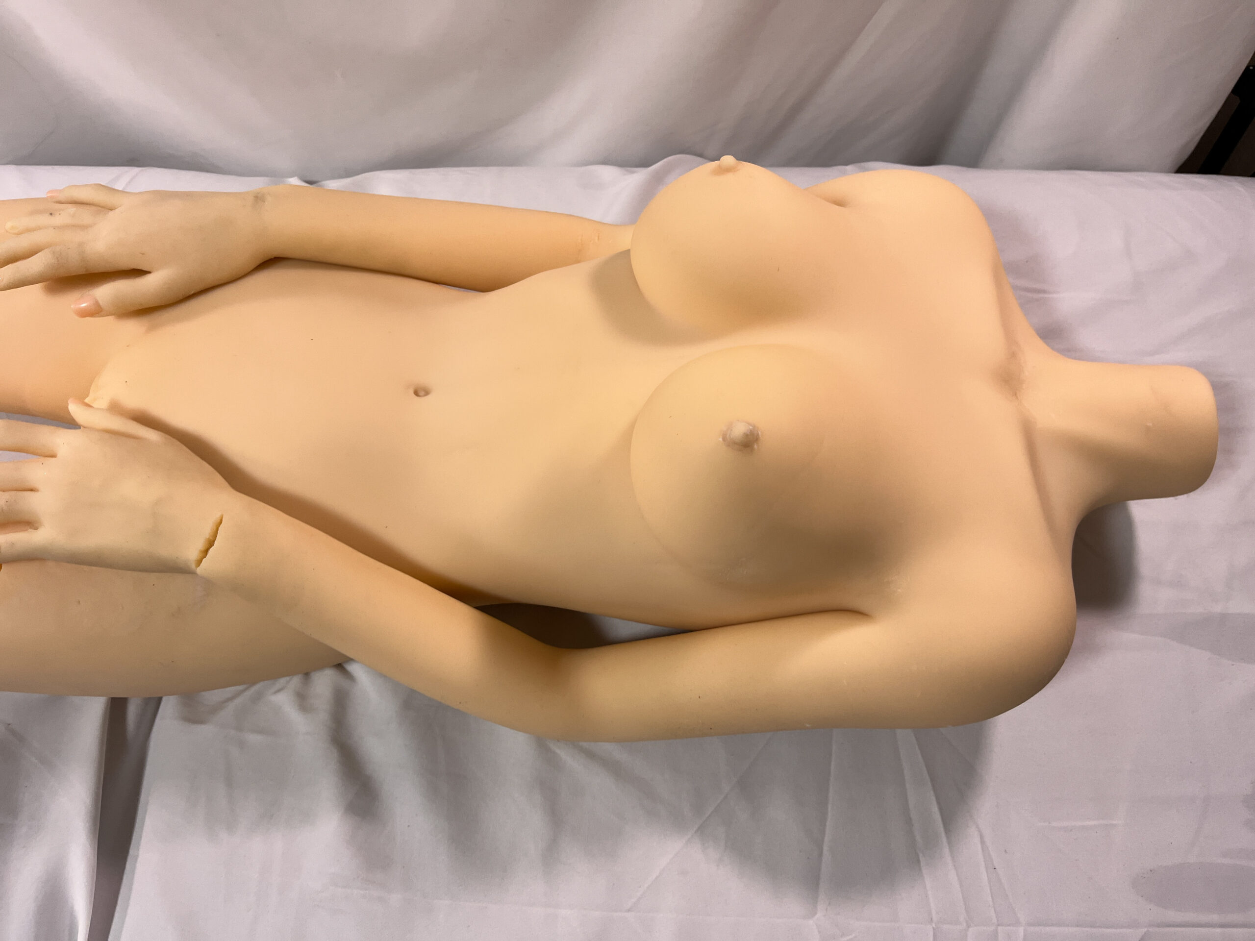 【中古ジャンク品】TPE製 ボディ単品のみ 約145cm ホール一体型 中空胸 DF5348 - 画像 (4)