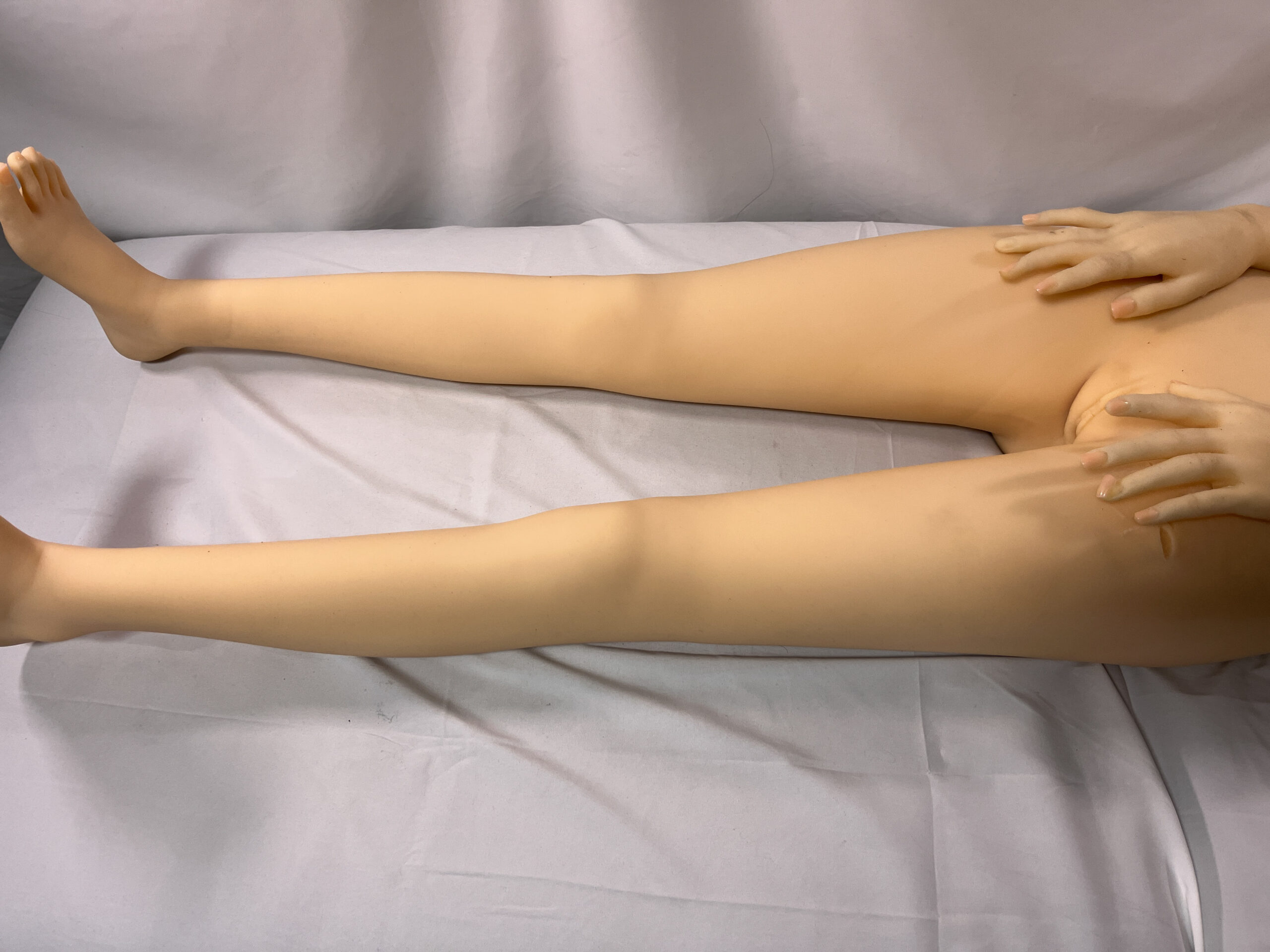 【中古ジャンク品】TPE製 ボディ単品のみ 約145cm ホール一体型 中空胸 DF5348 - 画像 (3)