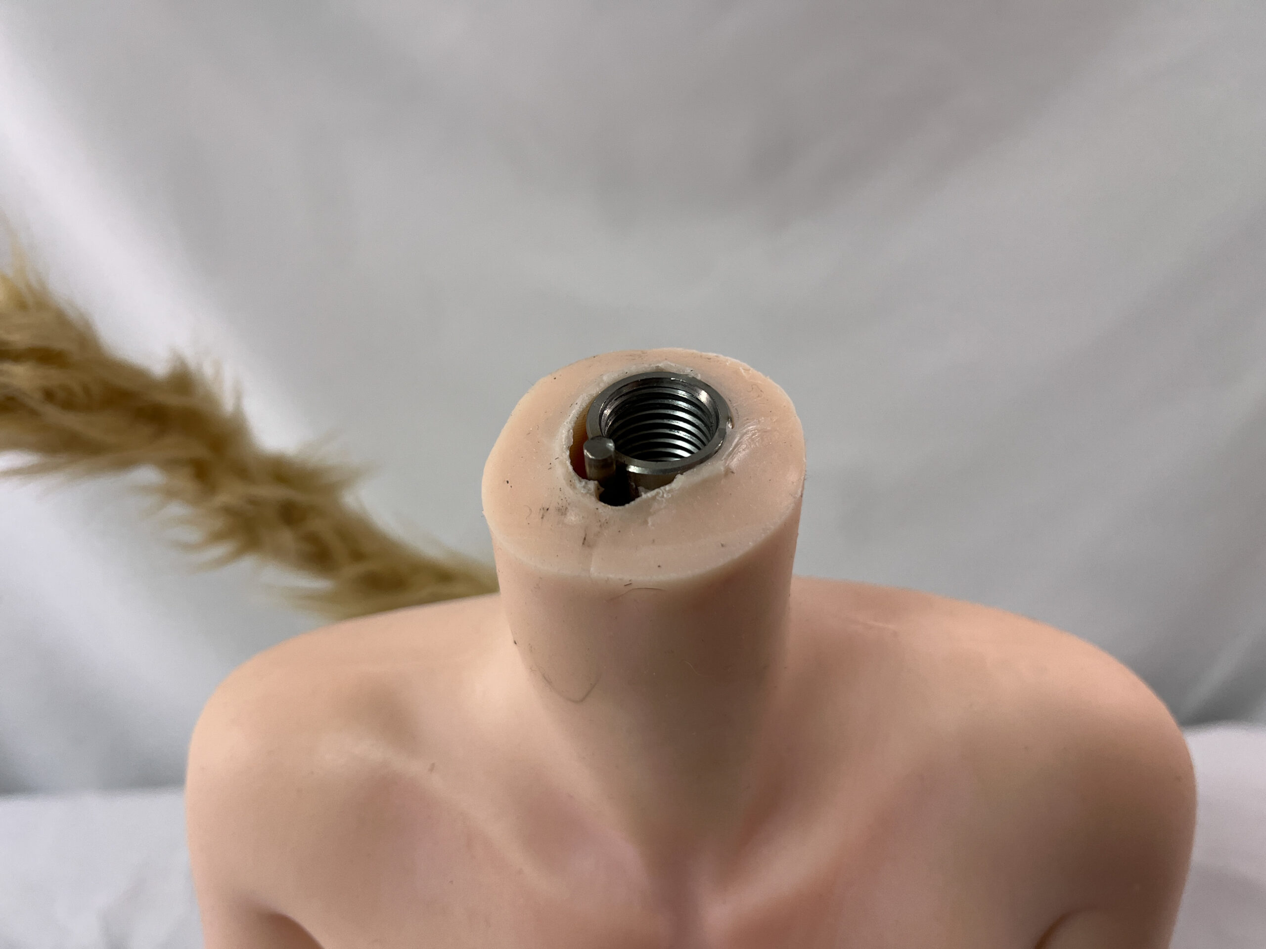 【中古】色気美人 フルシリコン製ボディ単品のみ 約80cm 尻尾付き ゼリー胸 DF5387 - 画像 (4)